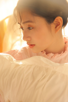 老严有女不愁嫁剧情介绍